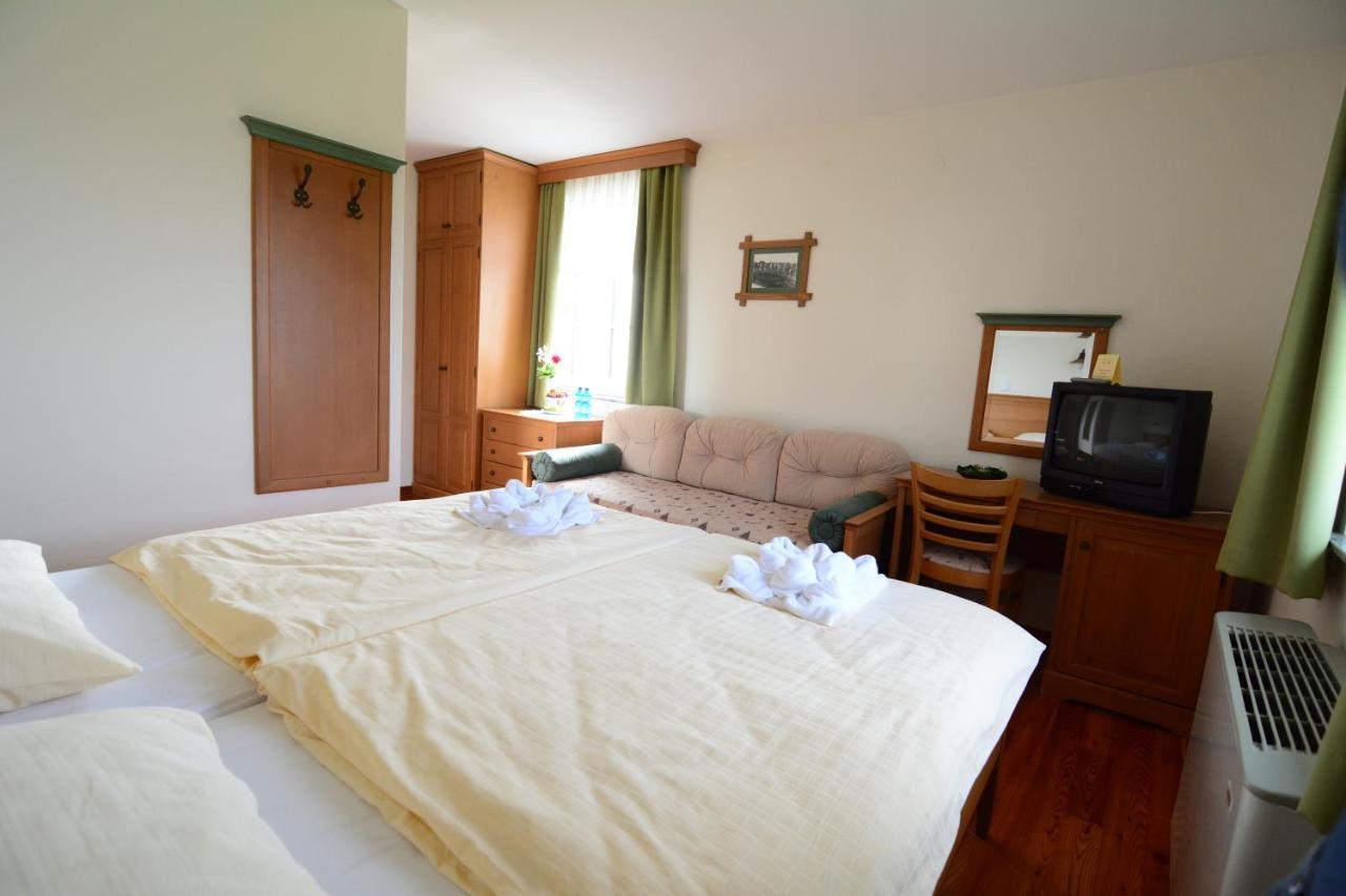 Gostisce Vinski Hram Hotel Ivanjkovci Ngoại thất bức ảnh